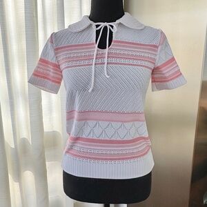 Vintage 1980s knitted t-shirt, white, peach/pink stripes, modern size 2 (Small)